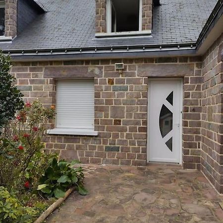 Ferienwohnung M-Houssa Saint-Laurent-sur-Oust Exterior foto
